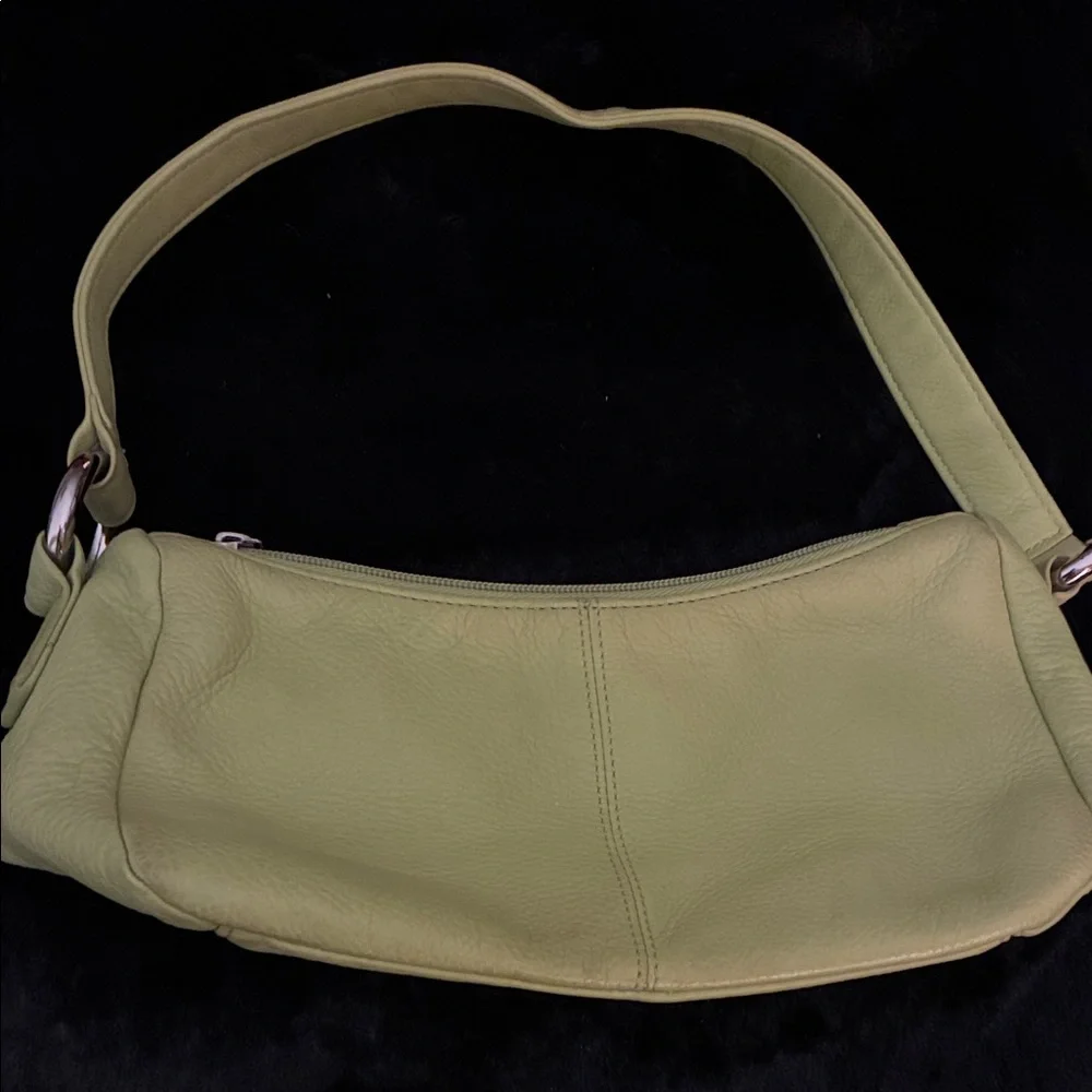 Wilsons Leather Olive Shoulder Bag